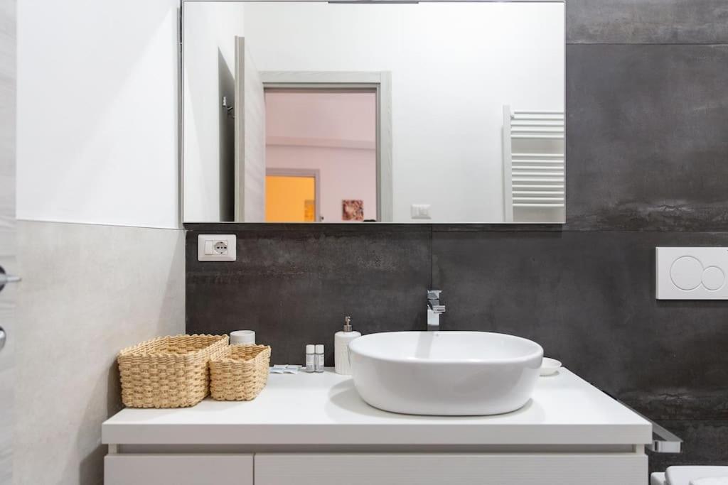 Modern Apartment Near Ponte Vecchio. Флоренция Экстерьер фото